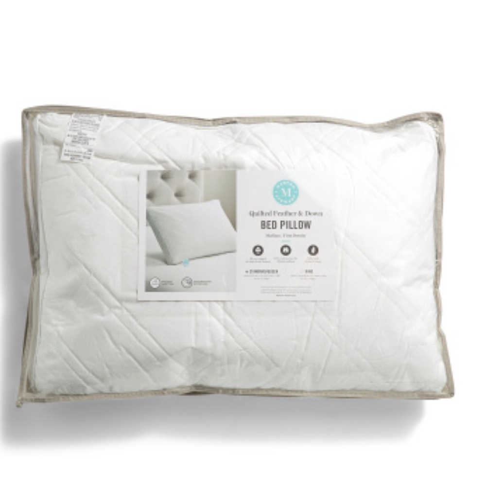 TOMMY BAHAMA White Made In Usa 2pk Down Alternative Pillows